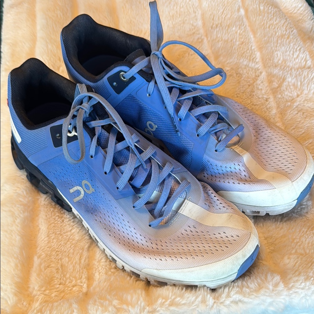 On Cloud Cloudtec Running Shoes in Navy, Periwinkle & White Gradient 👟